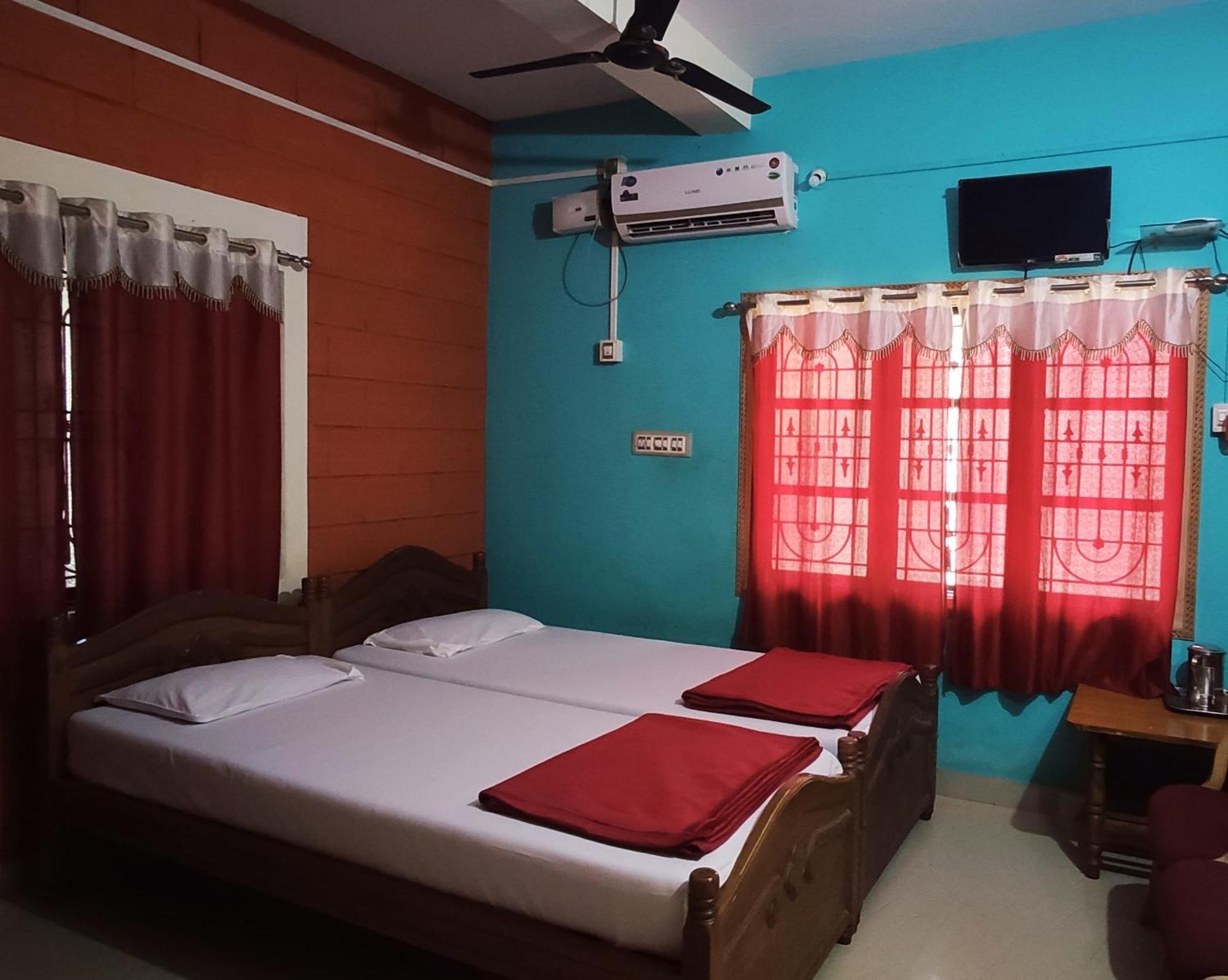 Shree Katyayani Residency Hotel Gokarna  Exterior photo