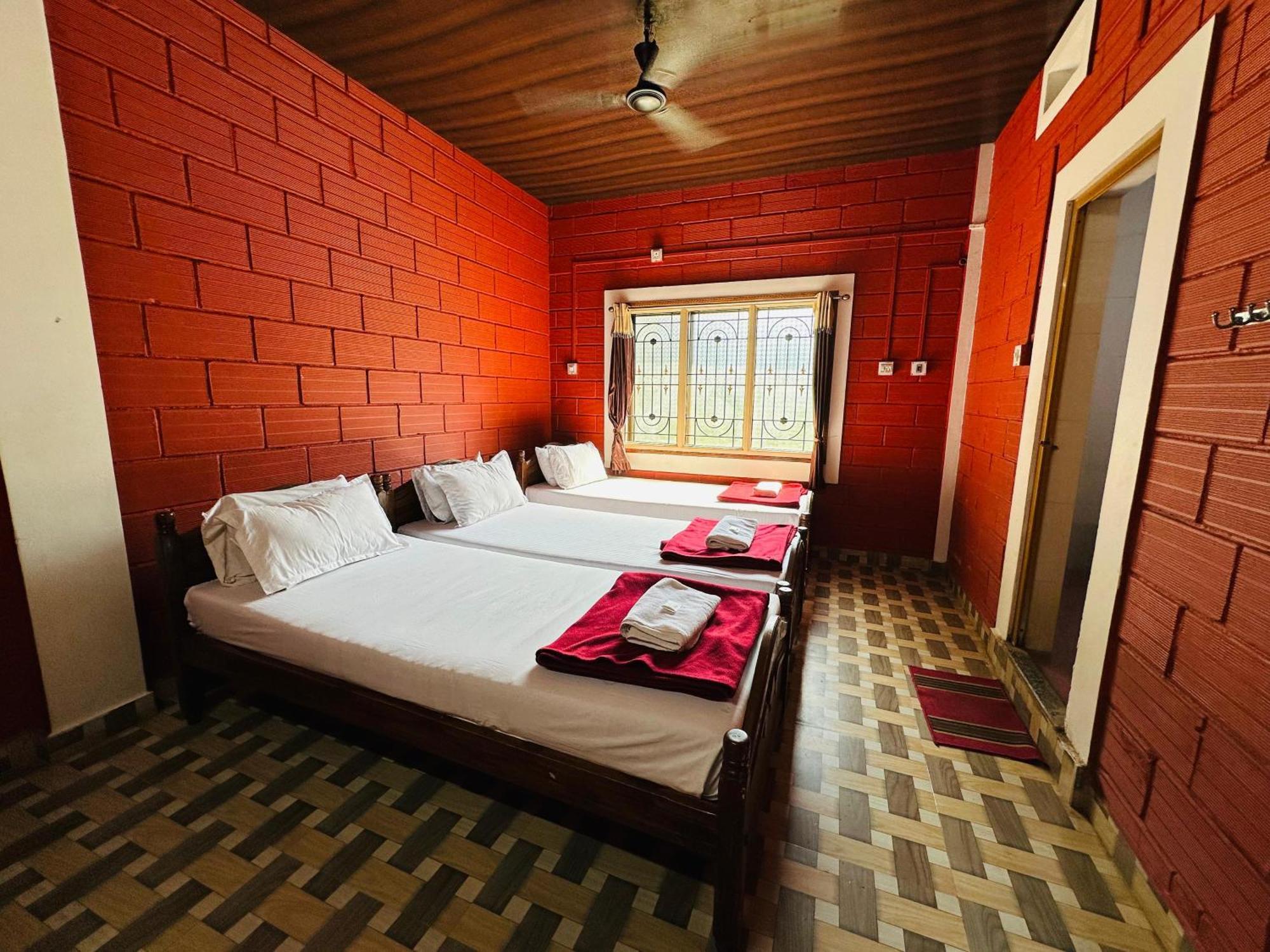 Shree Katyayani Residency Hotel Gokarna  Exterior photo